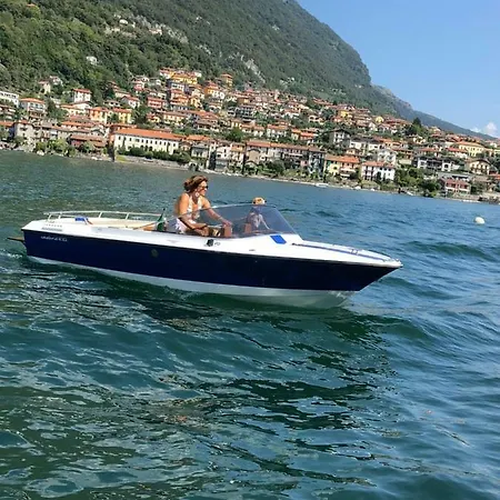 Residenza Romina Sleeps 8 With Pool- By Italian Rezzonico