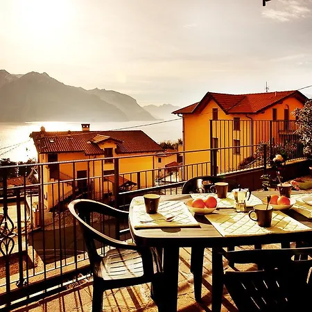 아파트 Residenza Romina Sleeps 8 With Pool- By Italian Rezzonico