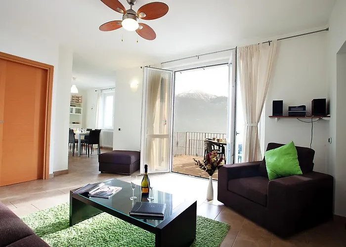 아파트 Residenza Romina Sleeps 8 With Pool- By Italian *